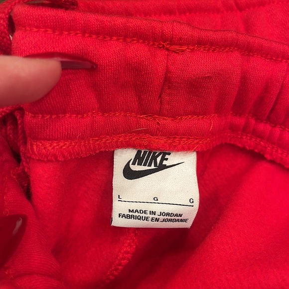 Nike Unisex Sportswear Club Fleece
Joggers - University Red - Picture 9 of 9